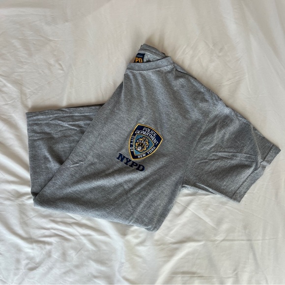 NYPD tee - Picture 2 of 2